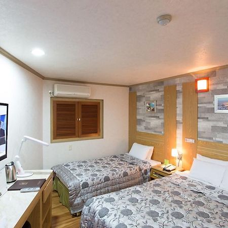 Kaya Tourist Hotel Сеул Экстерьер фото